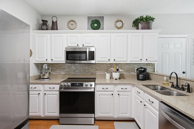 114 Fairhaven Drive, Goose Creek, SC 29445