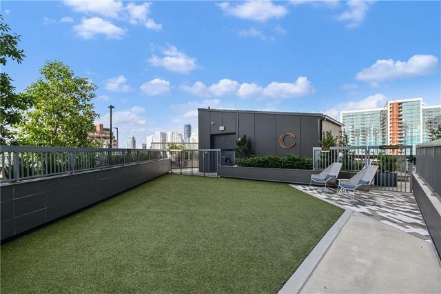 3107 Peachtree NE Road 2003, Atlanta, GA 30305