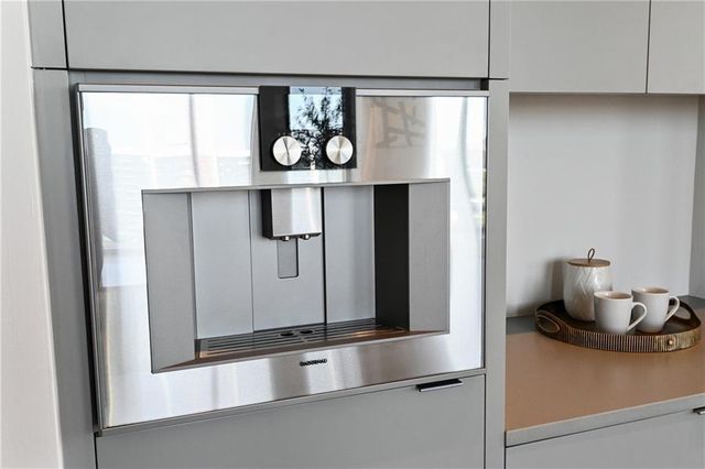 3107 Peachtree NE Road 2003, Atlanta, GA 30305