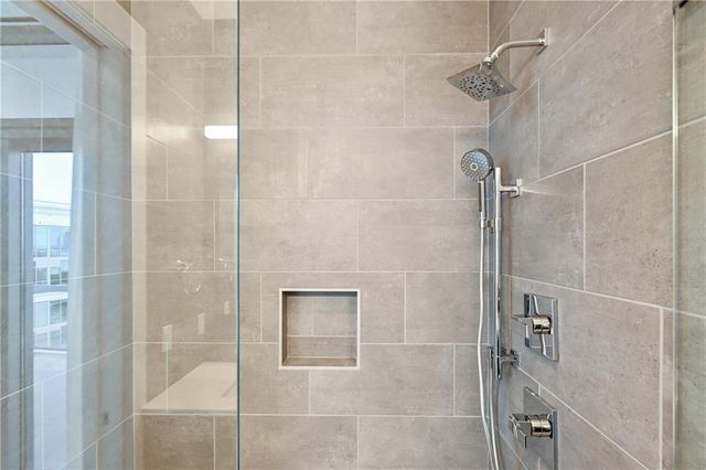 3107 Peachtree NE Road 2003, Atlanta, GA 30305