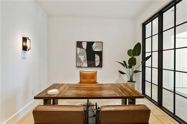 3107 Peachtree NE Road 2003, Atlanta, GA 30305