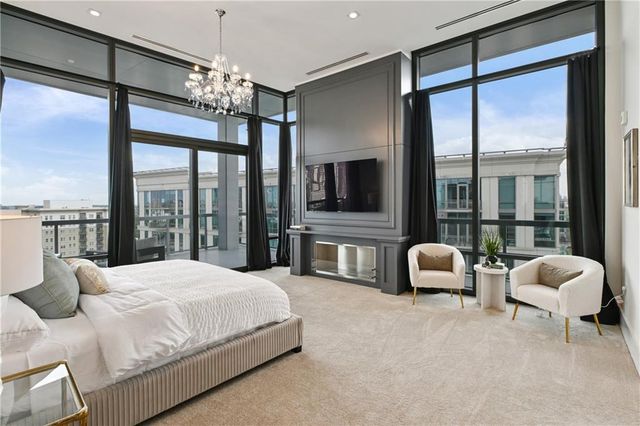 3107 Peachtree NE Road 2003, Atlanta, GA 30305