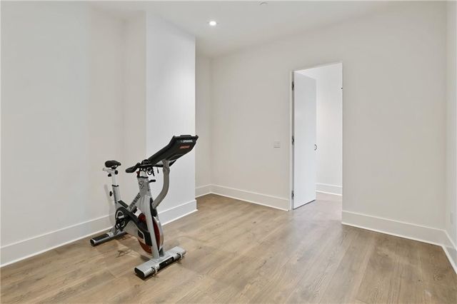 3107 Peachtree NE Road 2003, Atlanta, GA 30305