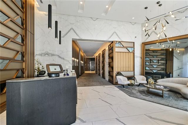 3107 Peachtree NE Road 2003, Atlanta, GA 30305