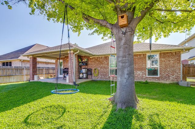 8713 Sunset Trace Drive, Fort Worth, TX 76244