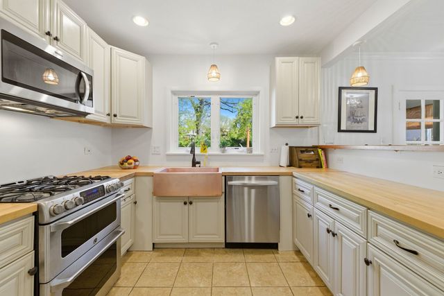 1423 Kirk Street, Evanston, IL 60202