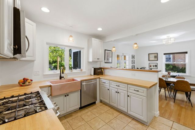 1423 Kirk Street, Evanston, IL 60202