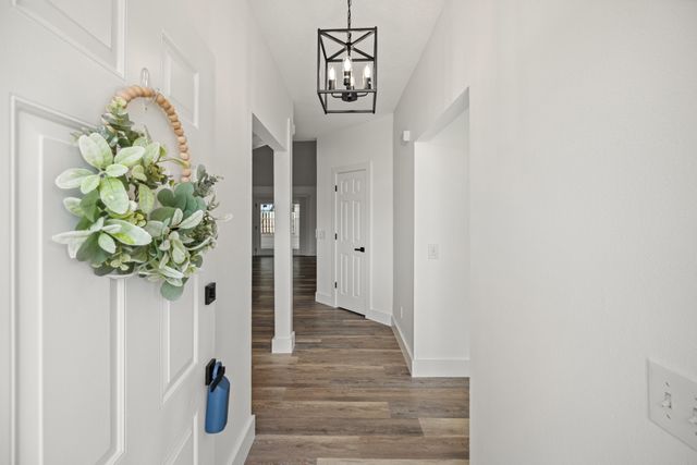 2001 Jessica Way, Navarre, FL 32566