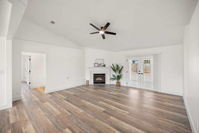 2001 Jessica Way, Navarre, FL 32566