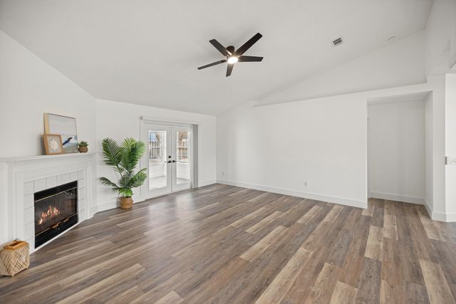 2001 Jessica Way, Navarre, FL 32566