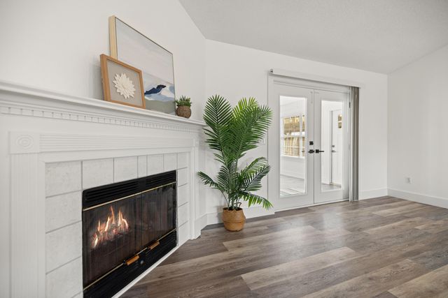 2001 Jessica Way, Navarre, FL 32566