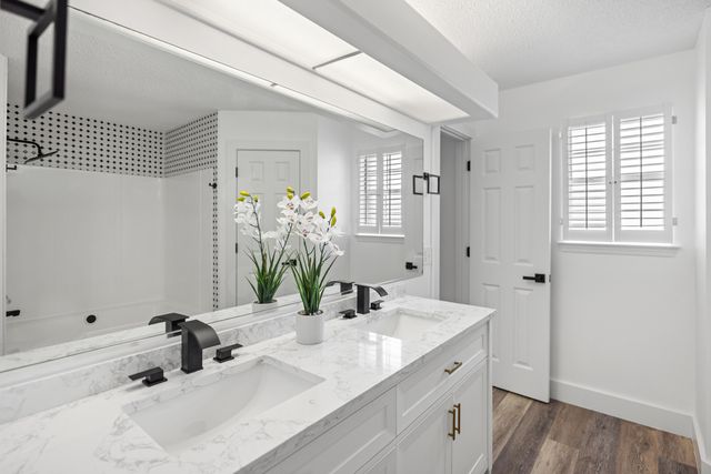 2001 Jessica Way, Navarre, FL 32566