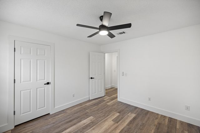 2001 Jessica Way, Navarre, FL 32566