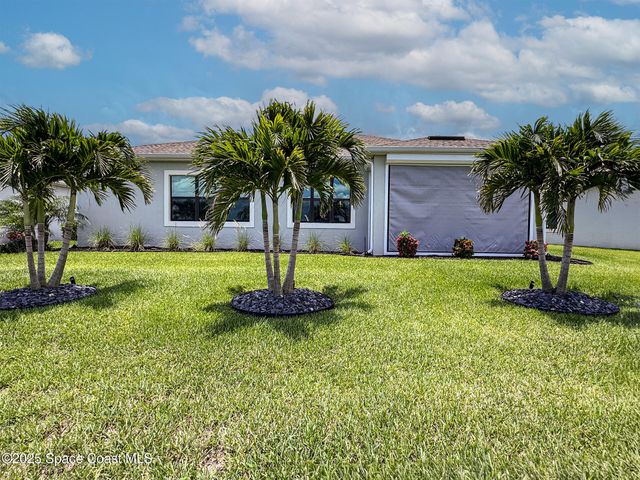 992 Great Belt Circle, Melbourne, FL 32940