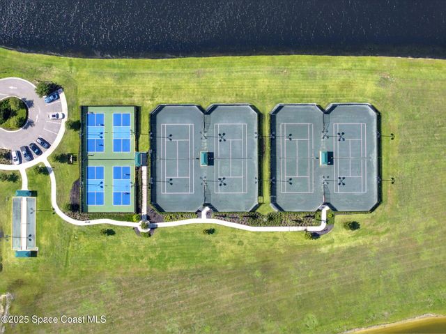 992 Great Belt Circle, Melbourne, FL 32940