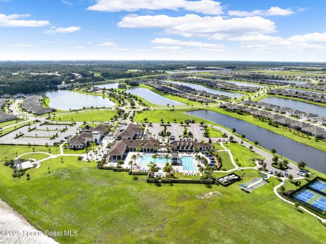 992 Great Belt Circle, Melbourne, FL 32940