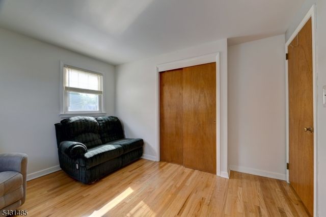 8 Duncan Ave, Pequannock Twp., NJ 07440