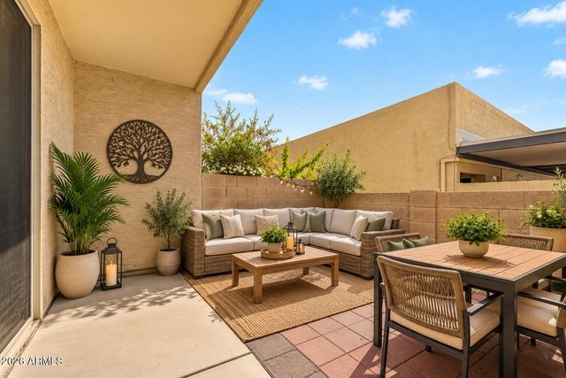 2241 E Pinchot Avenue 7C, Phoenix, AZ 85016