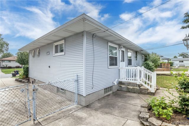 270 Floradale Avenue, Tonawanda, NY 14150