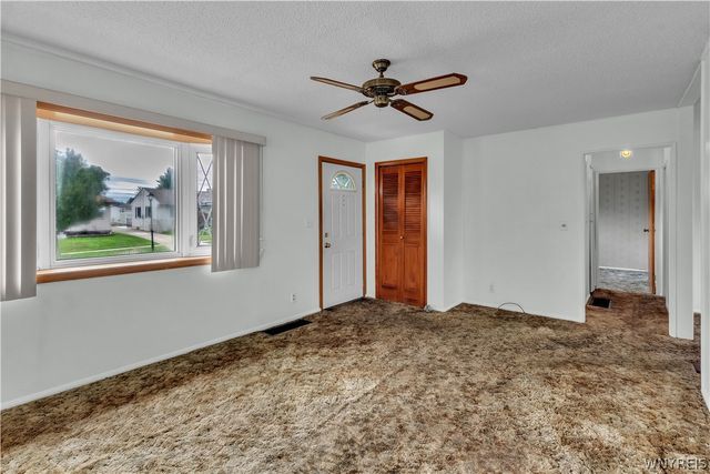 270 Floradale Avenue, Tonawanda, NY 14150