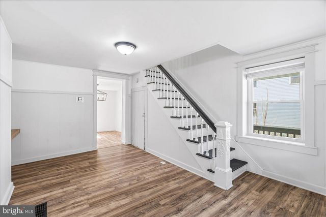 145 E MAIN ST, Hancock, MD 21750