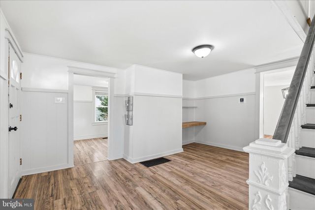 145 E MAIN ST, Hancock, MD 21750