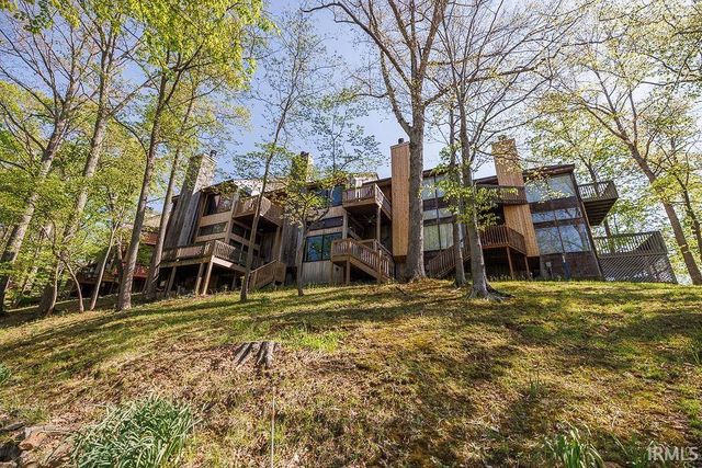 9405 S Pointe LaSalles Drive, Bloomington, IN 47401