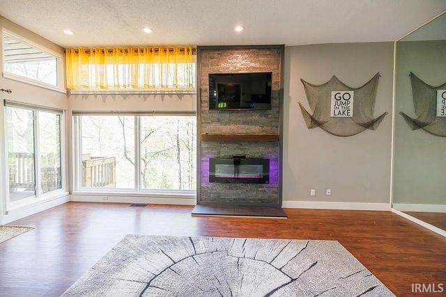 9405 S Pointe LaSalles Drive, Bloomington, IN 47401