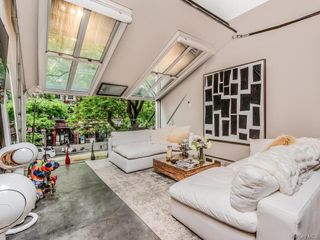224 E 14th Street 1, New York (manhattan), NY 10003
