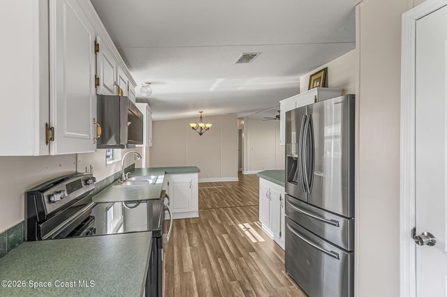3132 Indian River Drive NE, Palm Bay, FL 32905