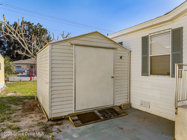 3132 Indian River Drive NE, Palm Bay, FL 32905