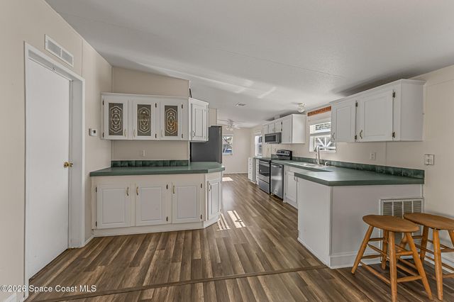 3132 Indian River Drive NE, Palm Bay, FL 32905