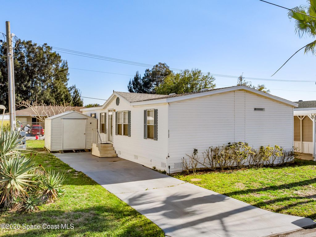 3132 Indian River Drive NE, Palm Bay, FL 32905