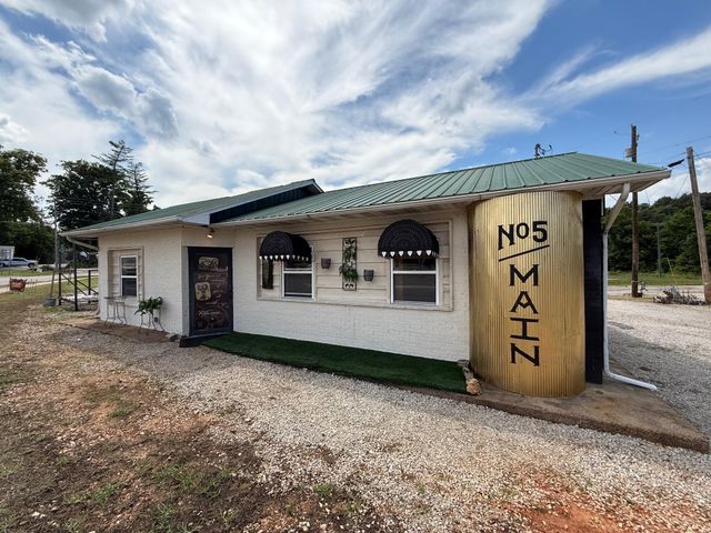 15 Main Street, Mammoth Spring, AR 72554