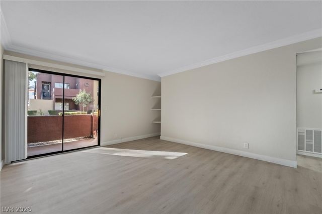 4050 Pacific Harbors Drive 135, Las Vegas, NV 89121