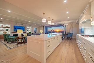 13935 OLD COAST RD 606, Naples, FL 34110