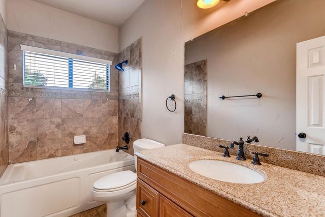 906 Juniper ST, Austin, TX 78702