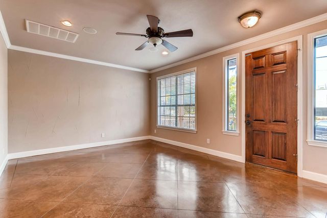 906 Juniper ST, Austin, TX 78702