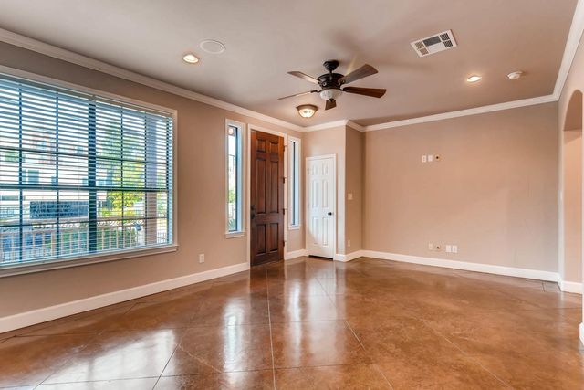 906 Juniper ST, Austin, TX 78702