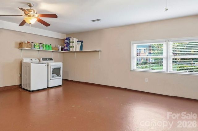 6621 Fair Lawn Road, Charlotte, NC 28215