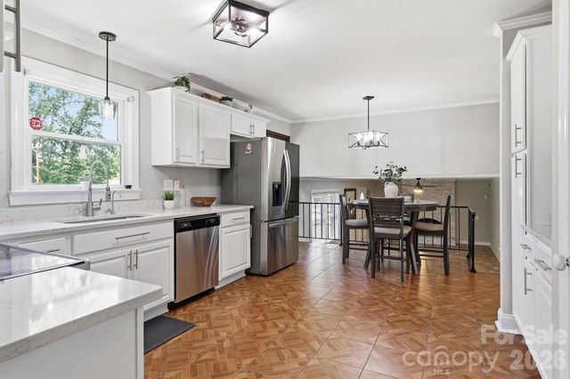6621 Fair Lawn Road, Charlotte, NC 28215
