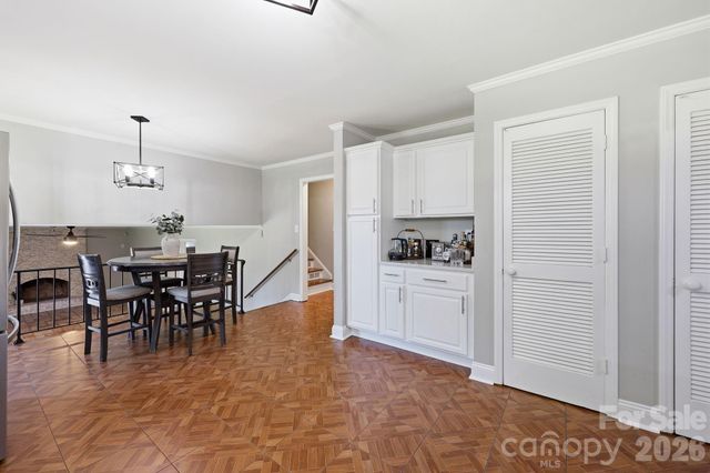 6621 Fair Lawn Road, Charlotte, NC 28215
