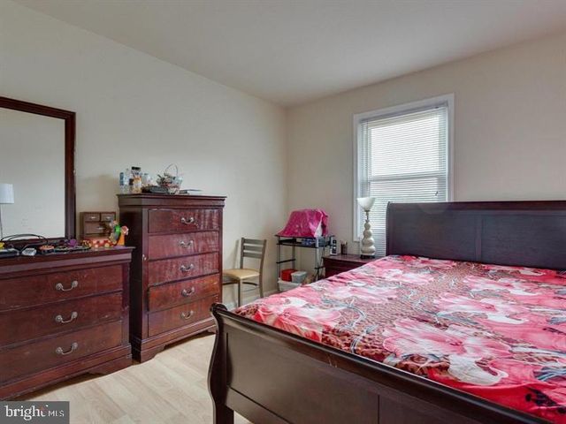 9902 LAKEPOINTE DR, Burke, VA 22015
