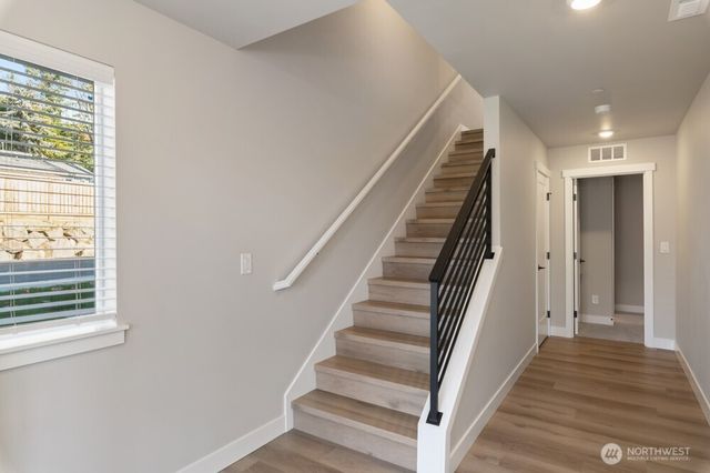 6609 S 128th Street, Seattle, WA 98178
