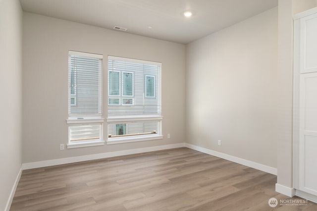6609 S 128th Street, Seattle, WA 98178