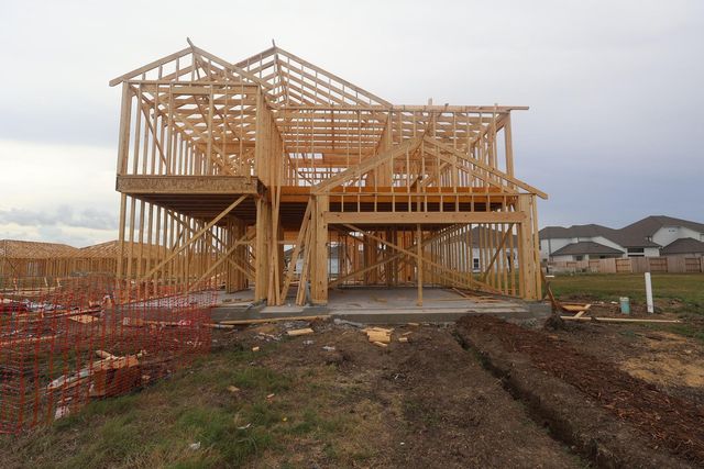 654 Daniel Lakes Lane, Dayton, TX 77535