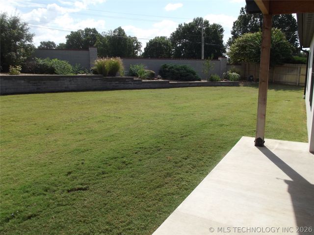 9248 E 80th Place, Tulsa, OK 74133