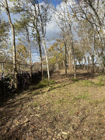 13708 Almeda School Road, Houston, TX 77047