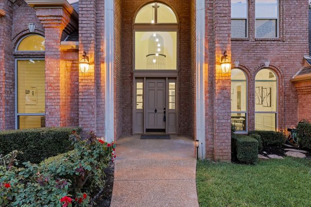 614 Llano Court, Southlake, TX 76092