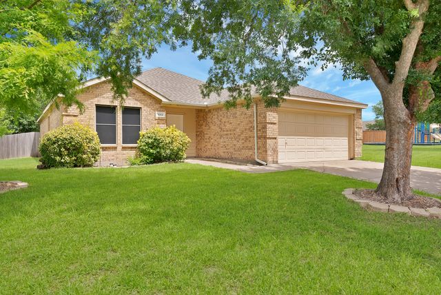 1002 Manassas Drive, Forney, TX 75126